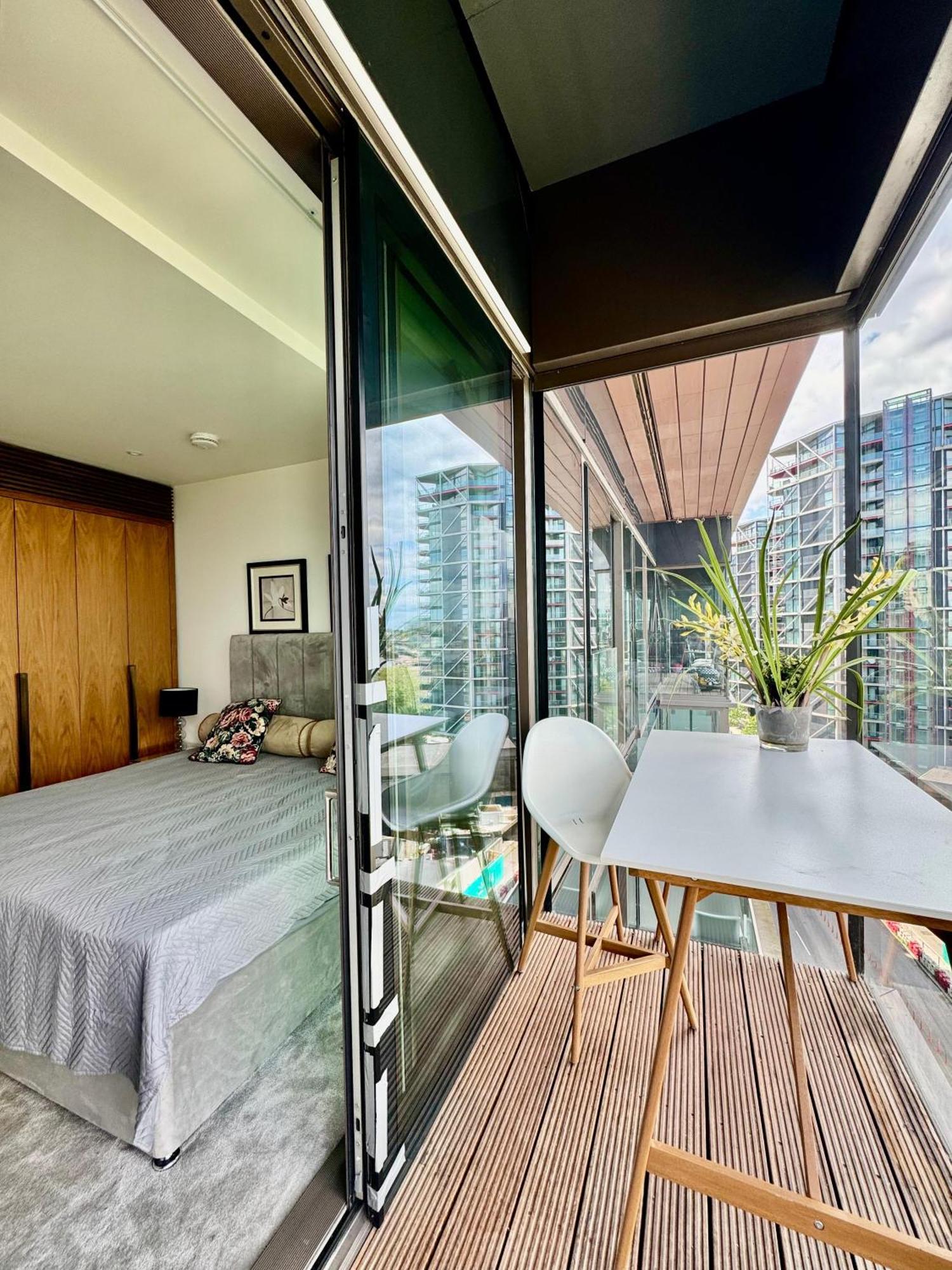 River Panorama Central London 2 Bedroom New Development Ngoại thất bức ảnh